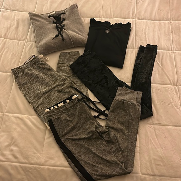 Victoria’s Secret Clothing Bundle - Picture 1 of 13